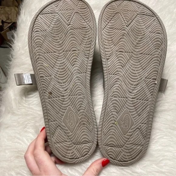 CHACO’S MENS Chillos Slides I’m Moonrock Grey and Tan - Picture 7 of 8